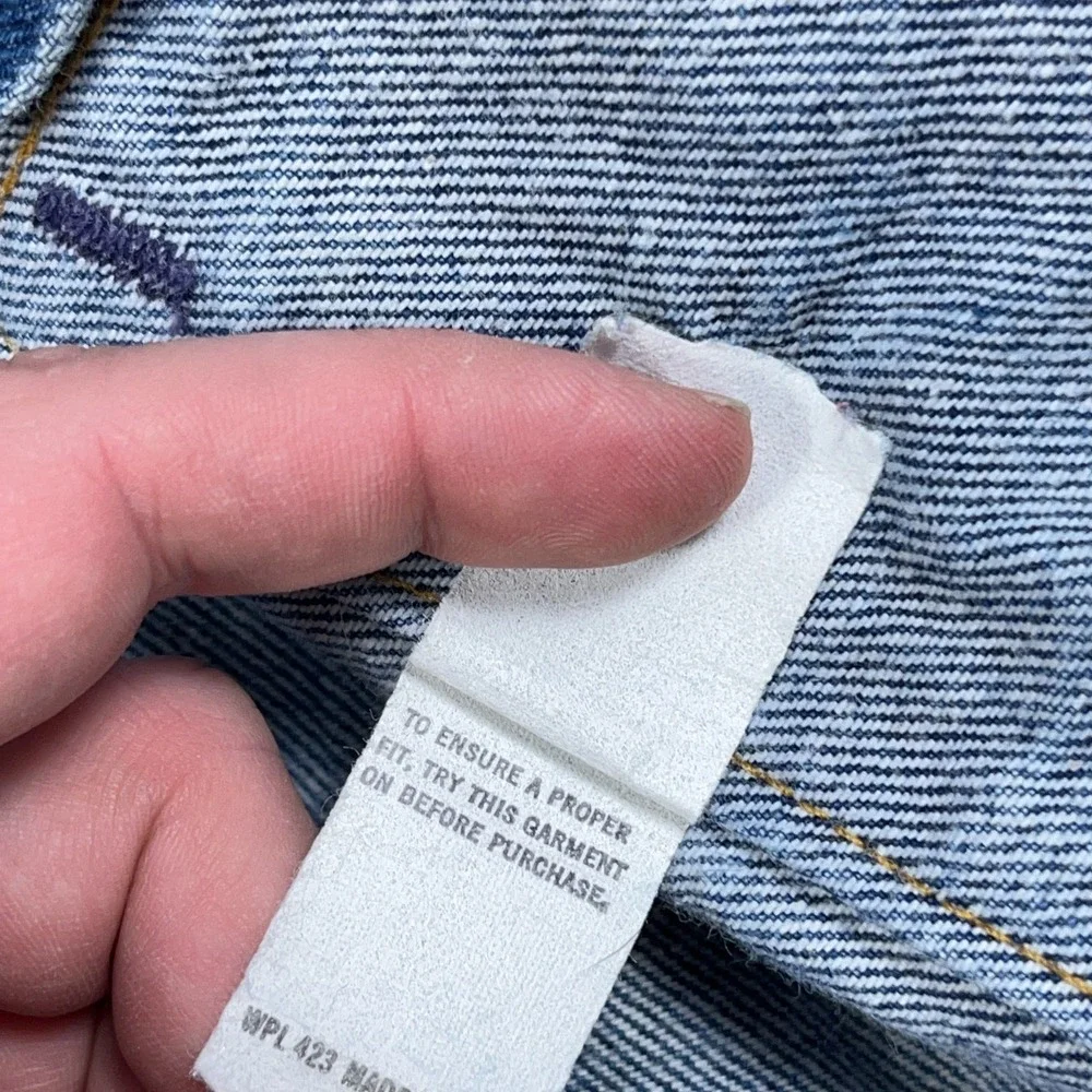 Vintage Levis Denim Jacket Men Size 42 Blue Med Wash 90s  USA Made 70506 0216